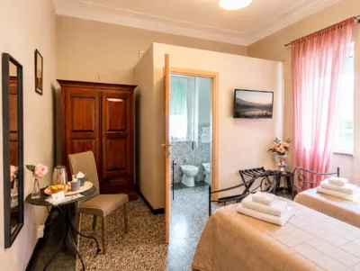 Large Double Room — Villa Catelli